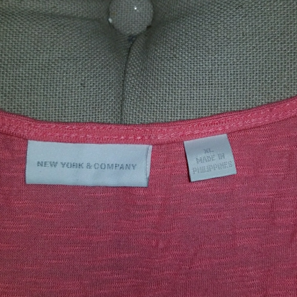 NY&Co Ruffled Tank Top - Picture 3 of 4